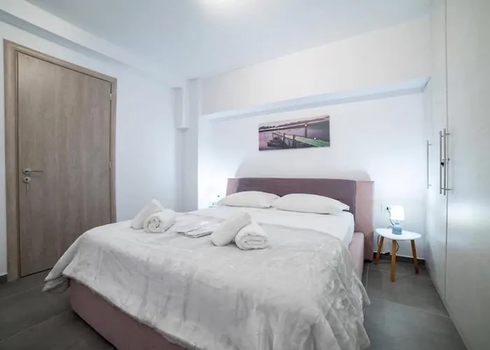 Brand New Aprt With Backyard In Lycabettus Hill !